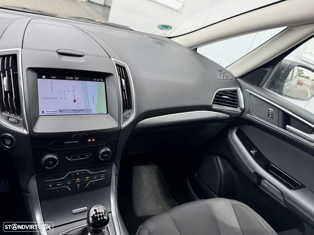 Ford S-Max 1.5 Eco Boost Start-Stopp TITANIUM - 10