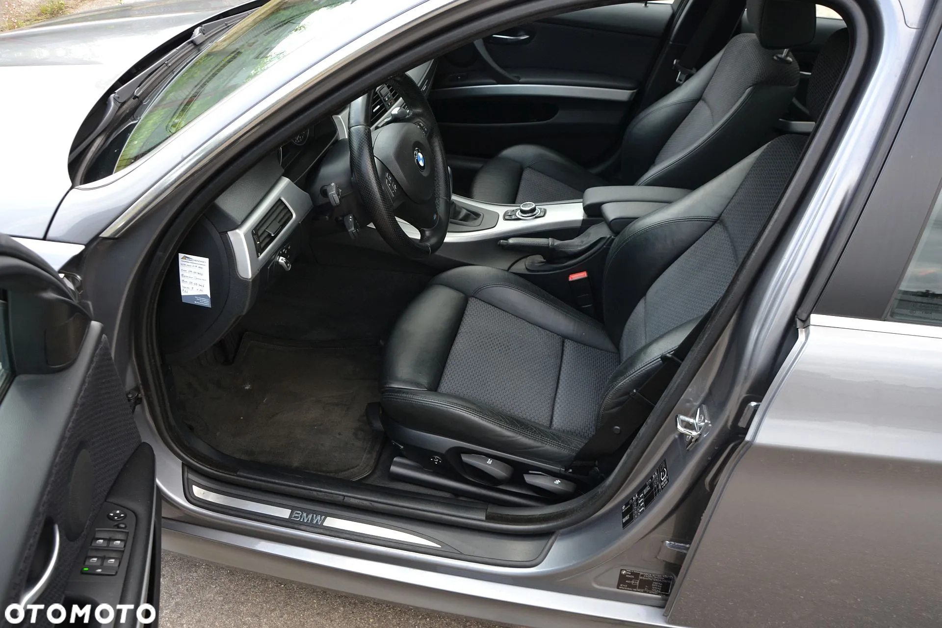 BMW Seria 3 335d DPF Edition Exclusive - 24