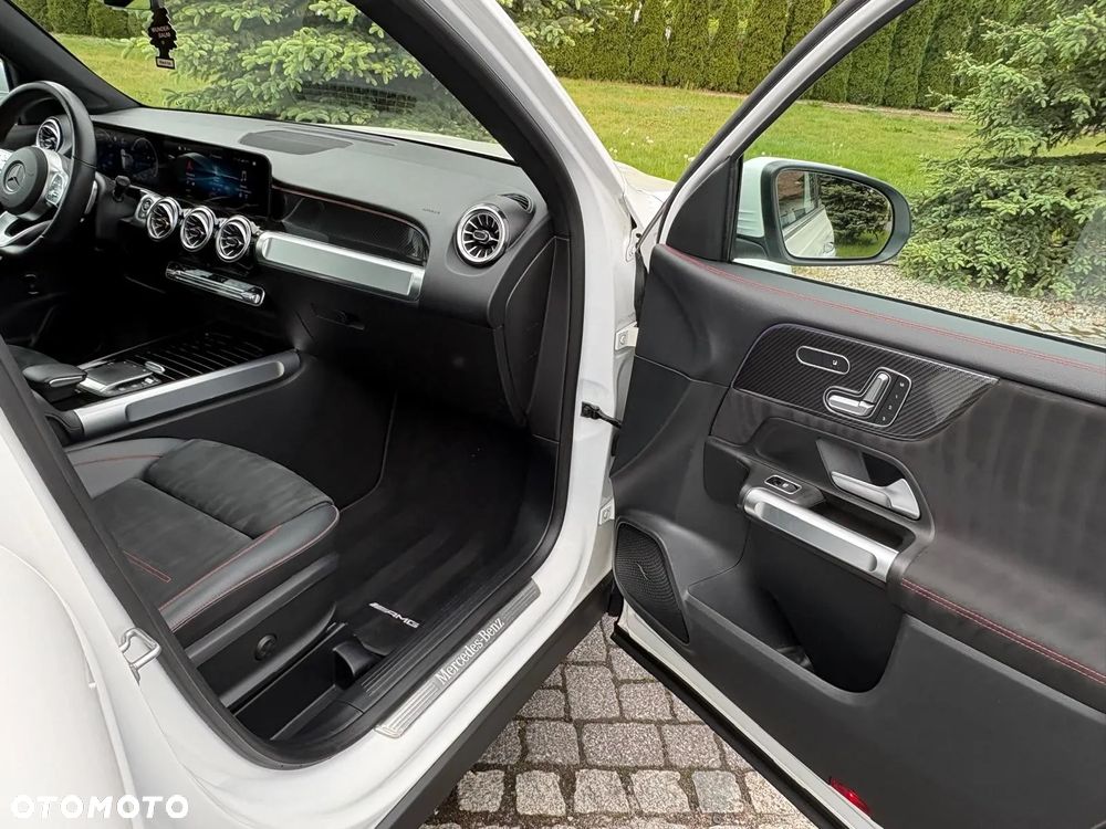 Mercedes-Benz GLB 200 d AMG Line 8G-DCT - 29