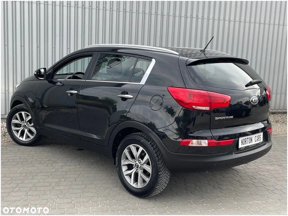 Kia Sportage 1.7 CRDI 2WD Dream-Team Edition - 12