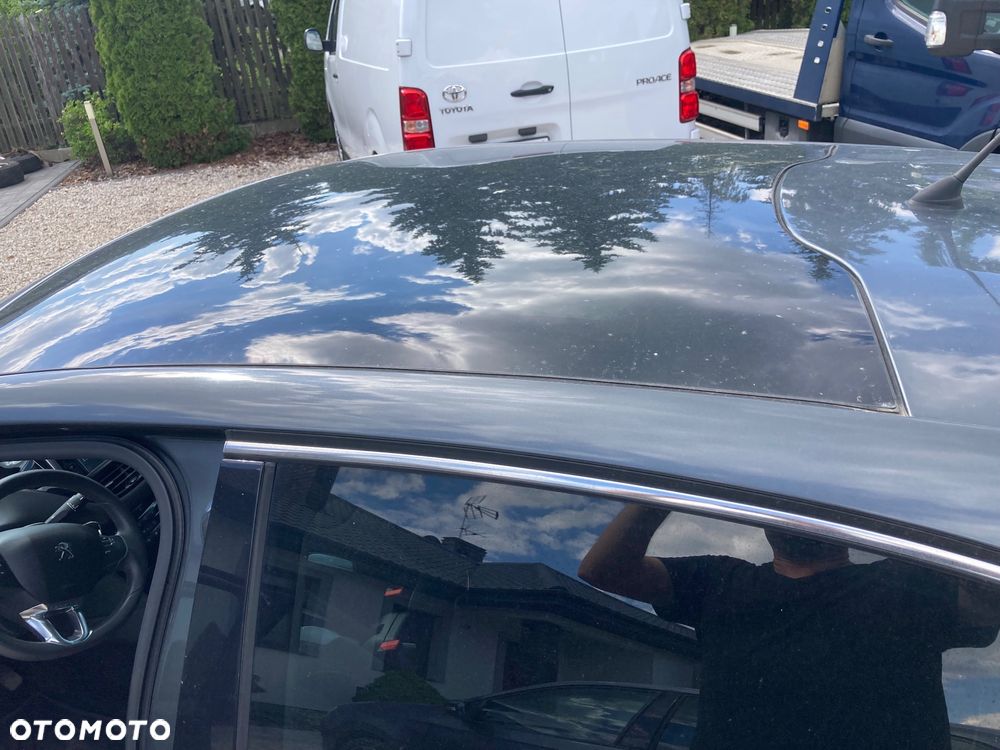 Peugeot 208 82 VTI Allure - 9