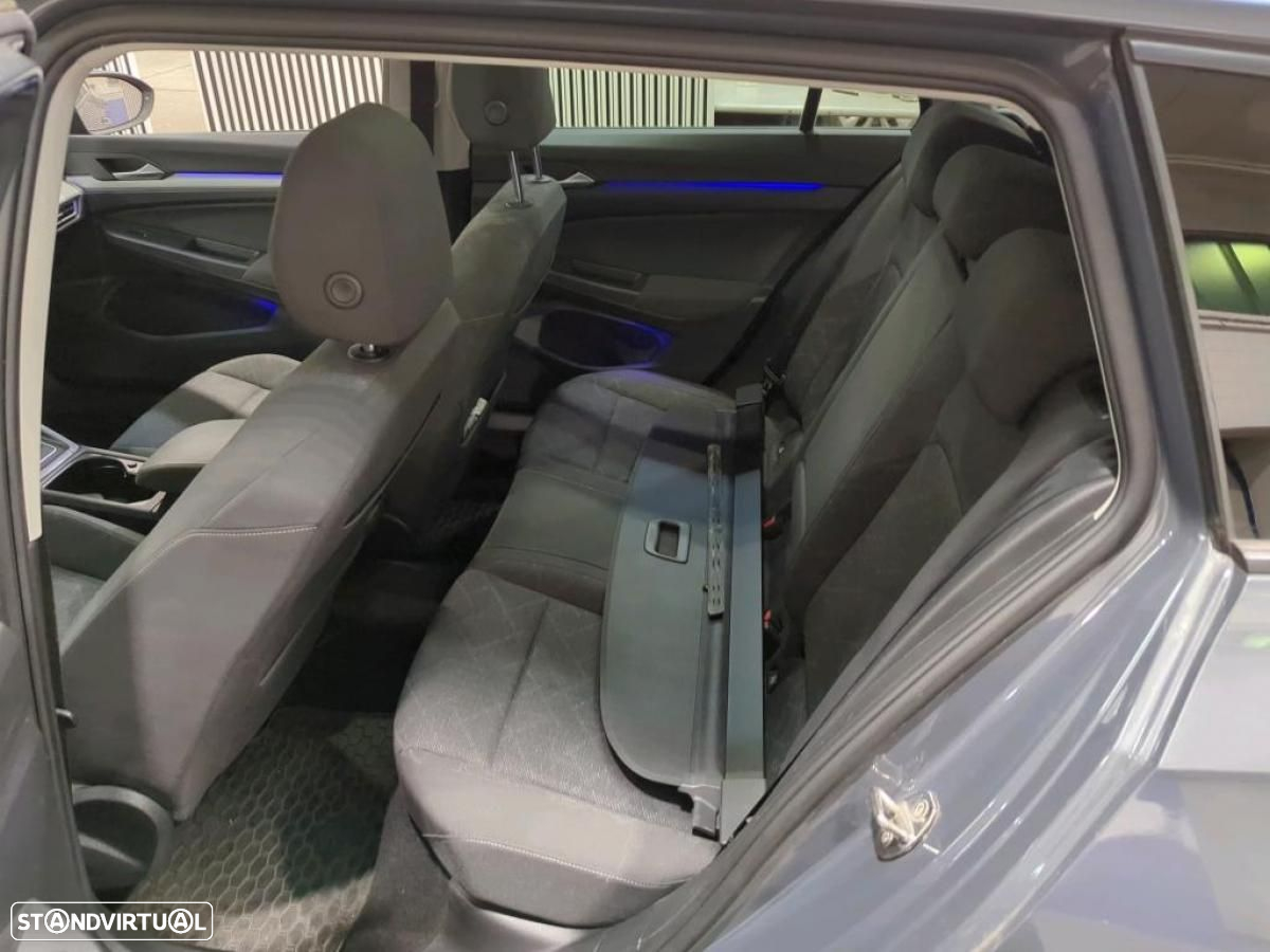 VW Golf Variant 2.0 TDi SCR DSG Active - 6