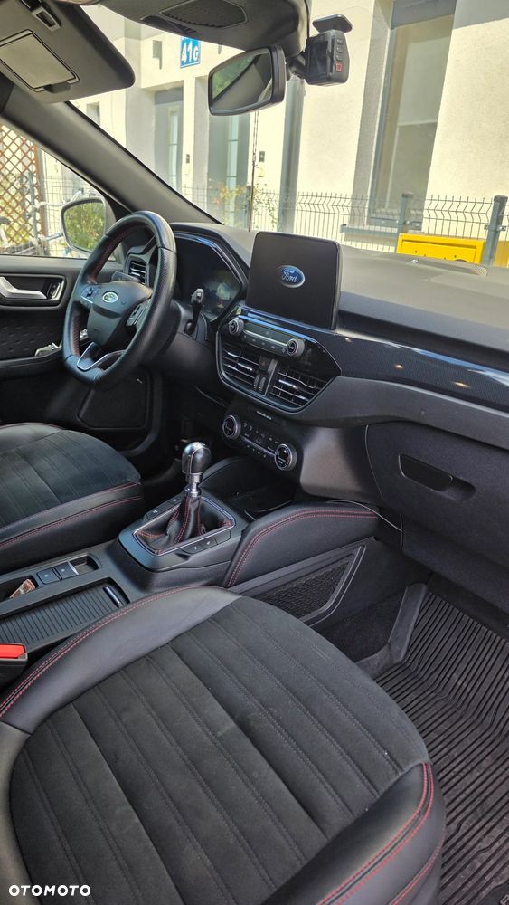 Ford Kuga 1.5 EcoBoost FWD ST-Line X - 6
