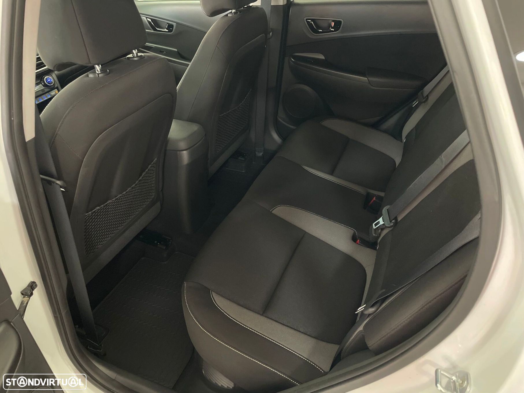Hyundai Kauai 1.6 GDi HEV Premium - 4