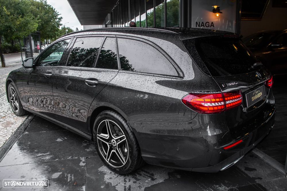 Mercedes-Benz E 300 e AMG Line - 3