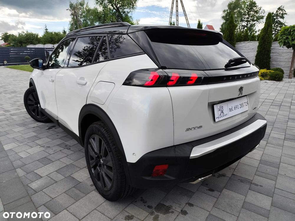 Peugeot 2008 1.2 PureTech GT Line S&S - 4