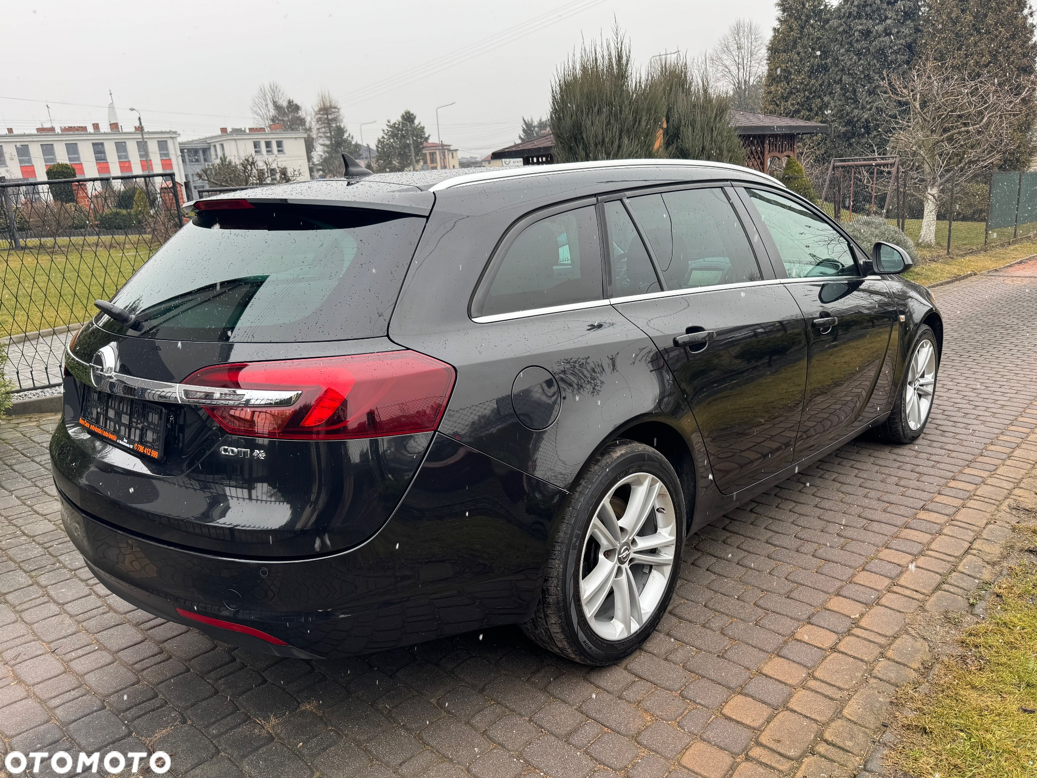 Opel Insignia 2.0 CDTI 4x4 Sports Tourer - 4
