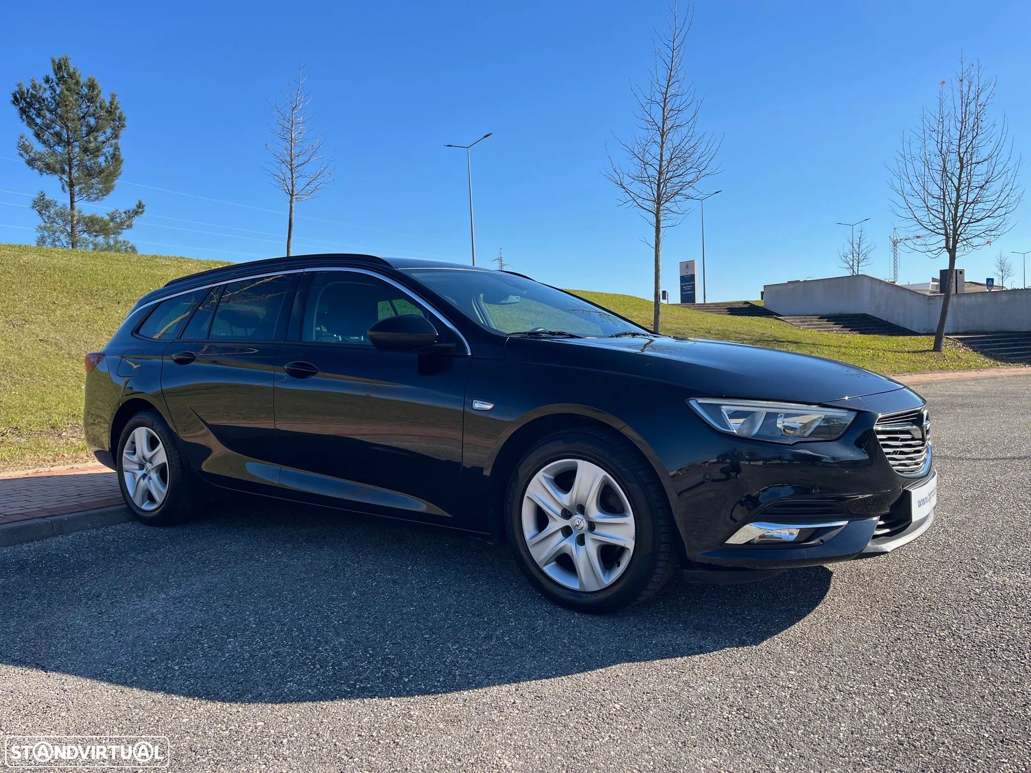 Opel Insignia Sports Tourer 1.6 CDTi Business Edition Auto - 1