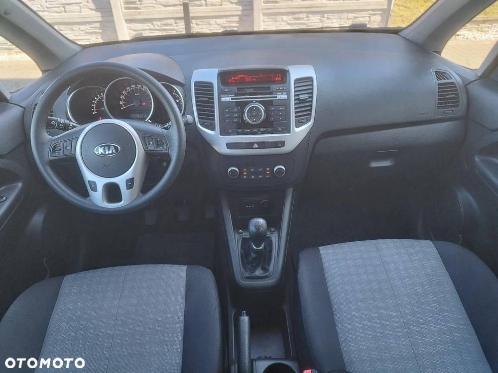 Kia Venga - 18