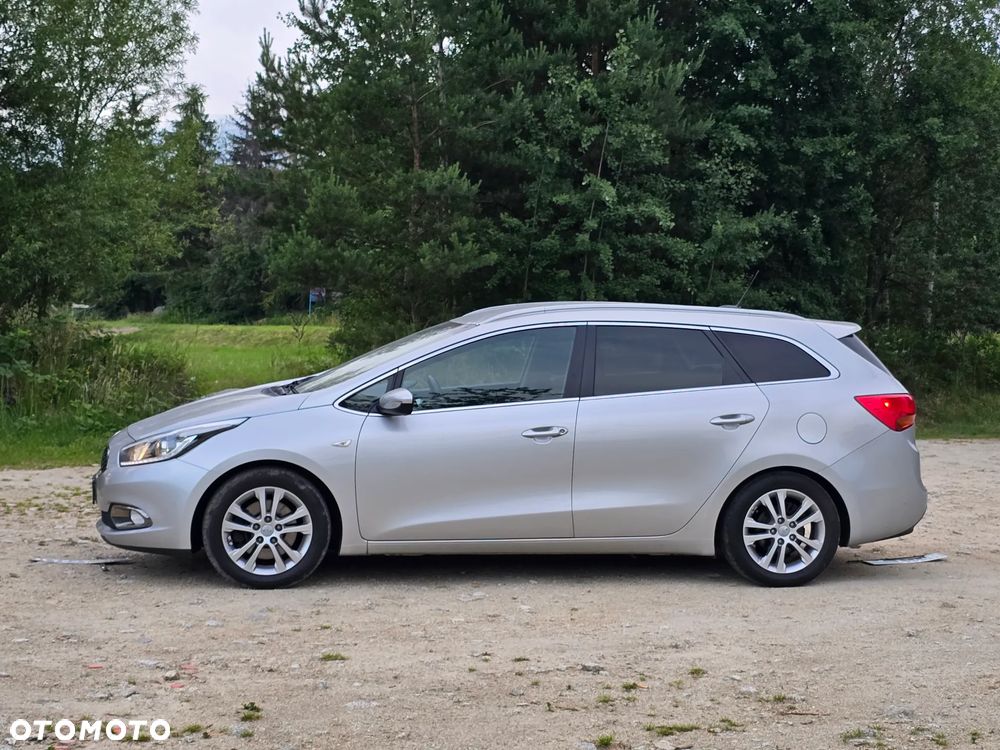 Kia Ceed 1.6 CRDi 128 97g Edition 7 - 4