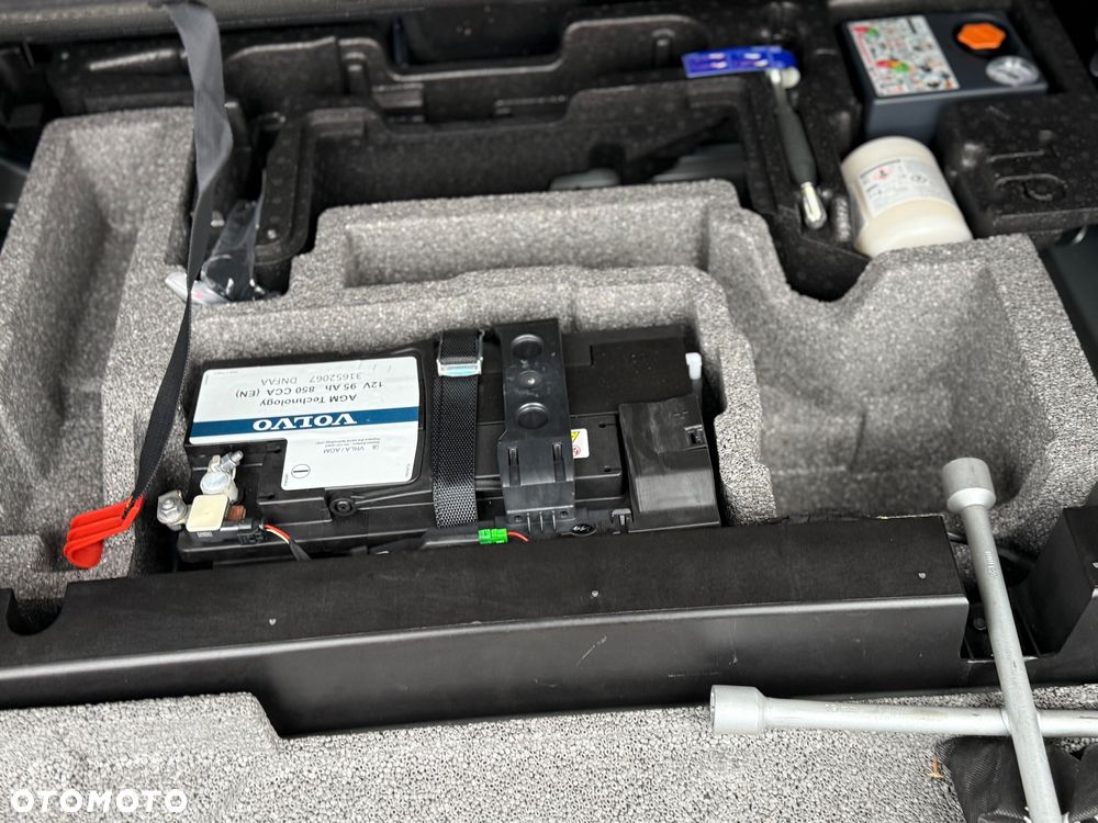 Volvo XC 60 T6 AWD Recharge Geartronic Inscription Expression - 18