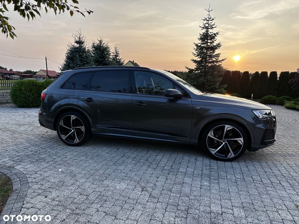 Audi Q7 - 7
