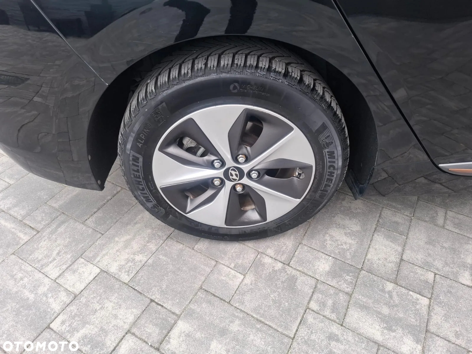 Hyundai IONIQ electric Premium - 25