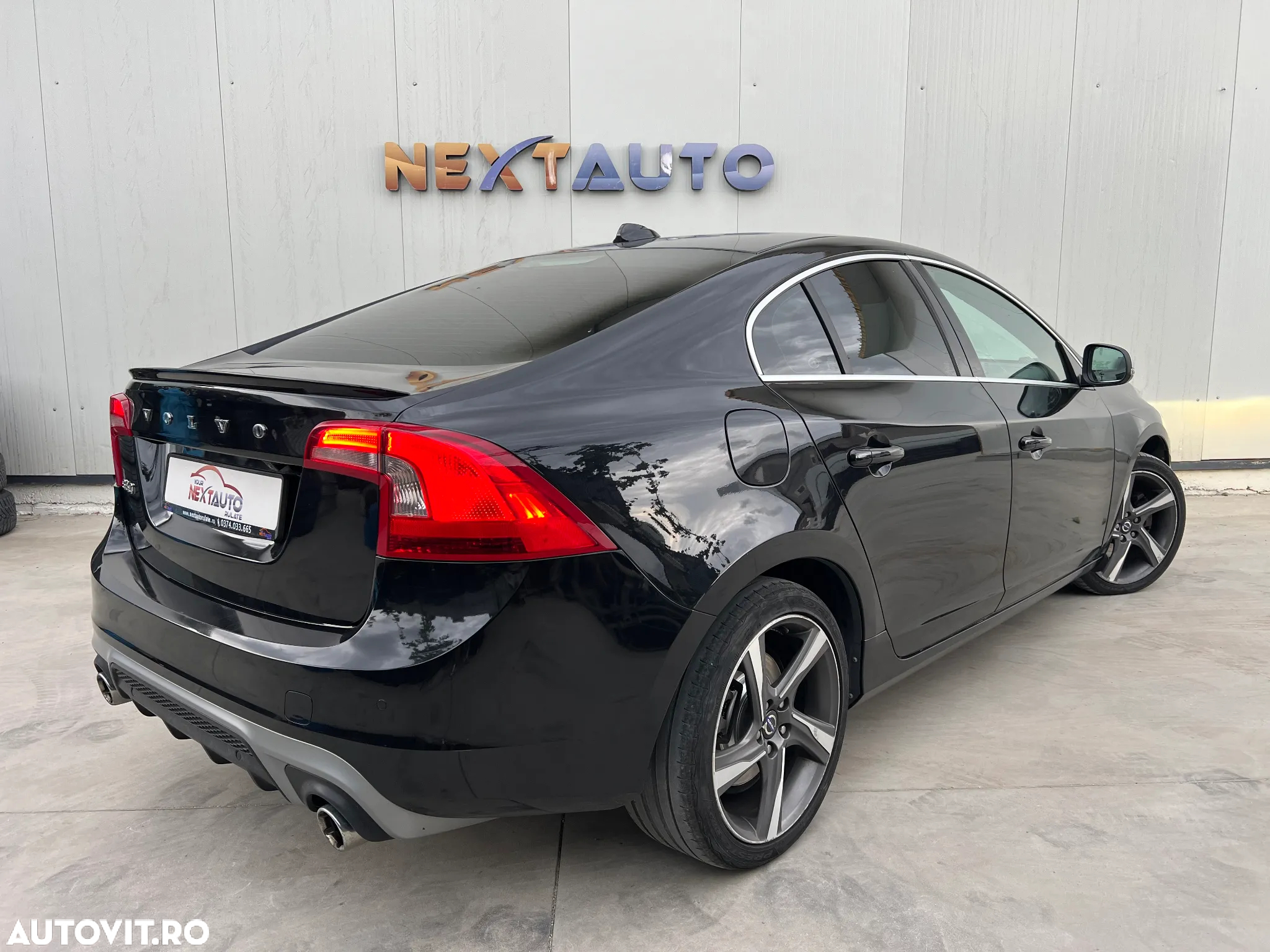 Volvo S60 D3 Start-Stop R-Design - 4