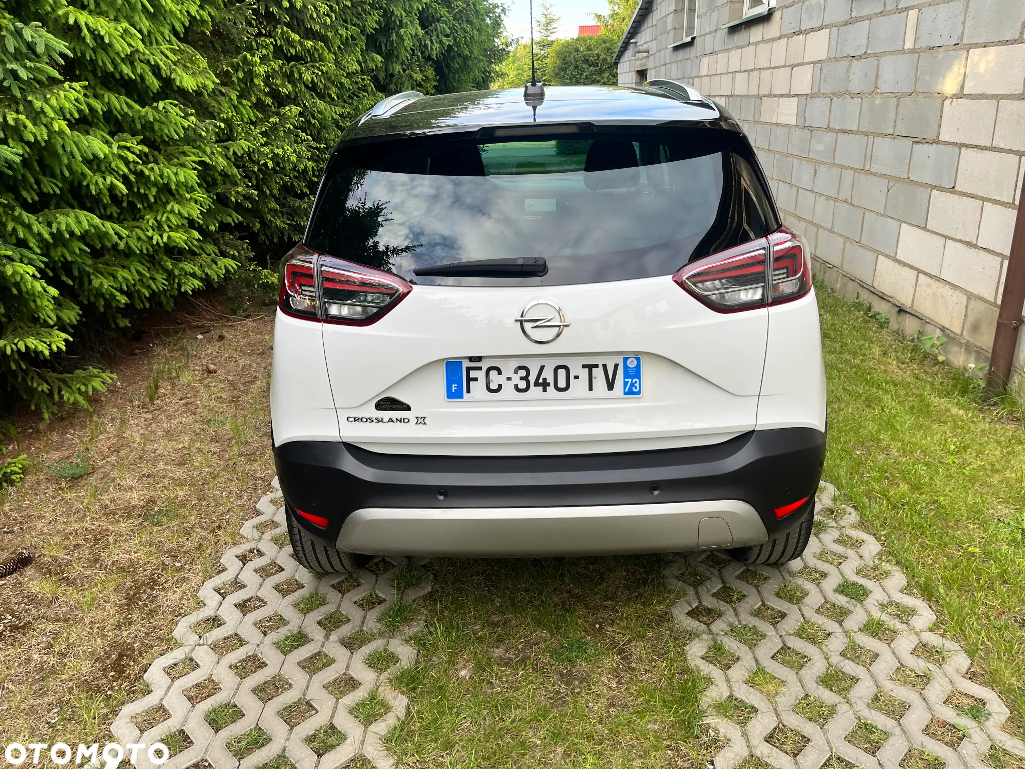 Opel Crossland X 1.2 T 120 Lat S&S - 16