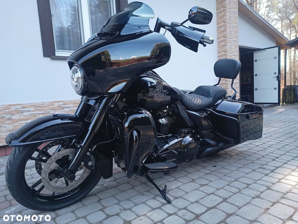 Harley-Davidson Touring Electra Glide - 2