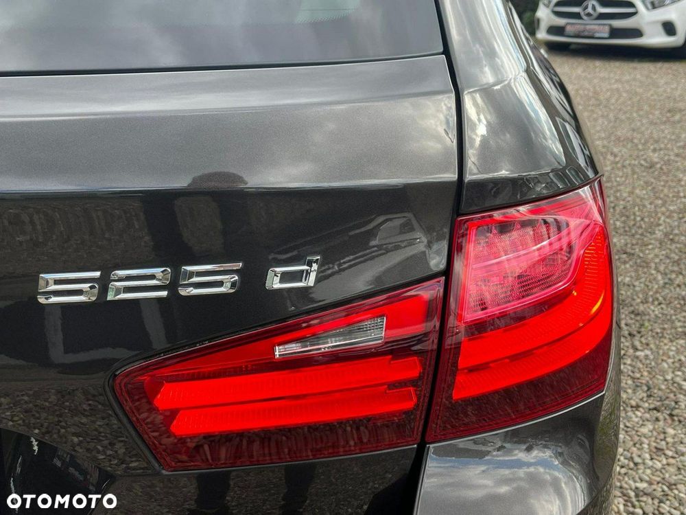 BMW Seria 5 525d xDrive Luxury Line - 19