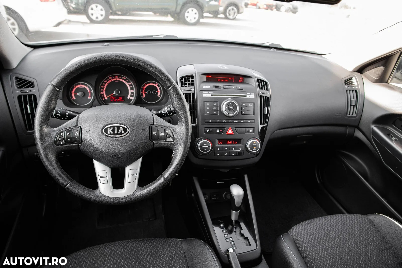 Kia Ceed 1.6 CRDi 115 Automatik Spirit - 12
