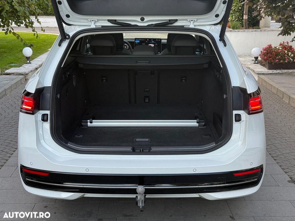 Volkswagen Passat 2.0 TDI SCR DSG Elegance - 39