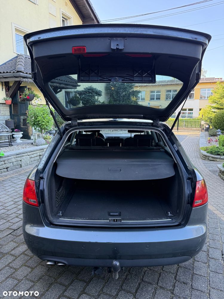 Audi A4 Avant 2.0 TDI DPF - 1