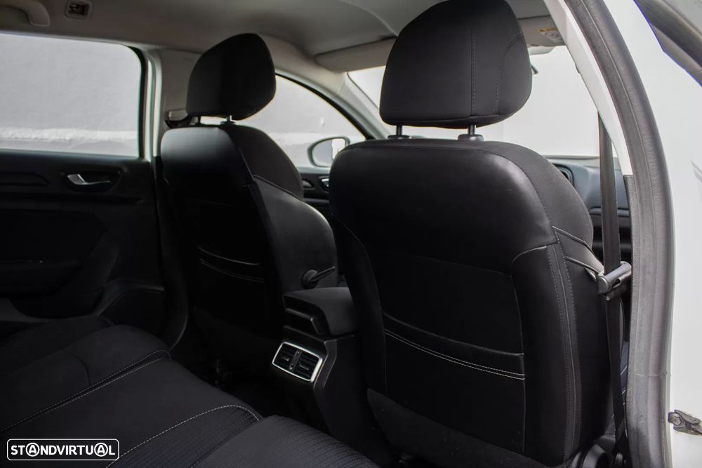 Renault Mégane Sport Tourer 1.5 Blue dCi Zen - 30