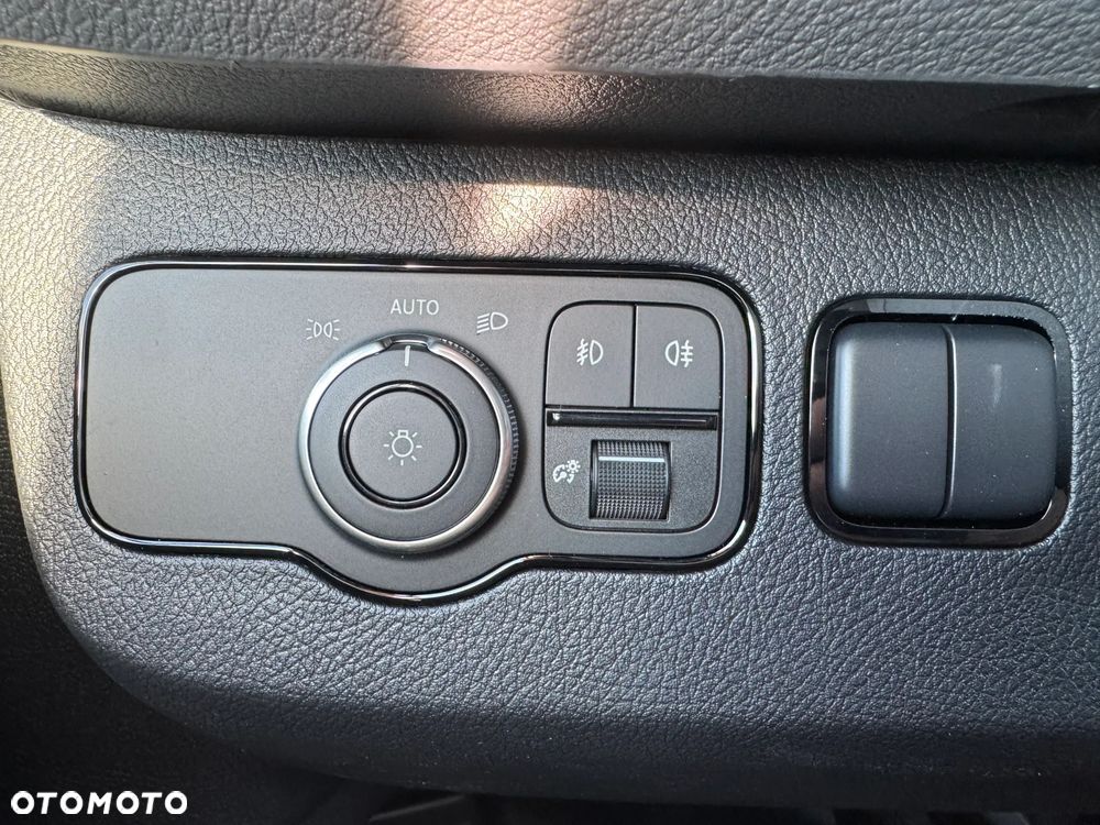 Mercedes-Benz Sprinter 319 CDI - 28
