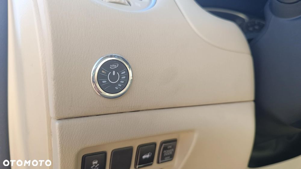 Infiniti QX60 - 16
