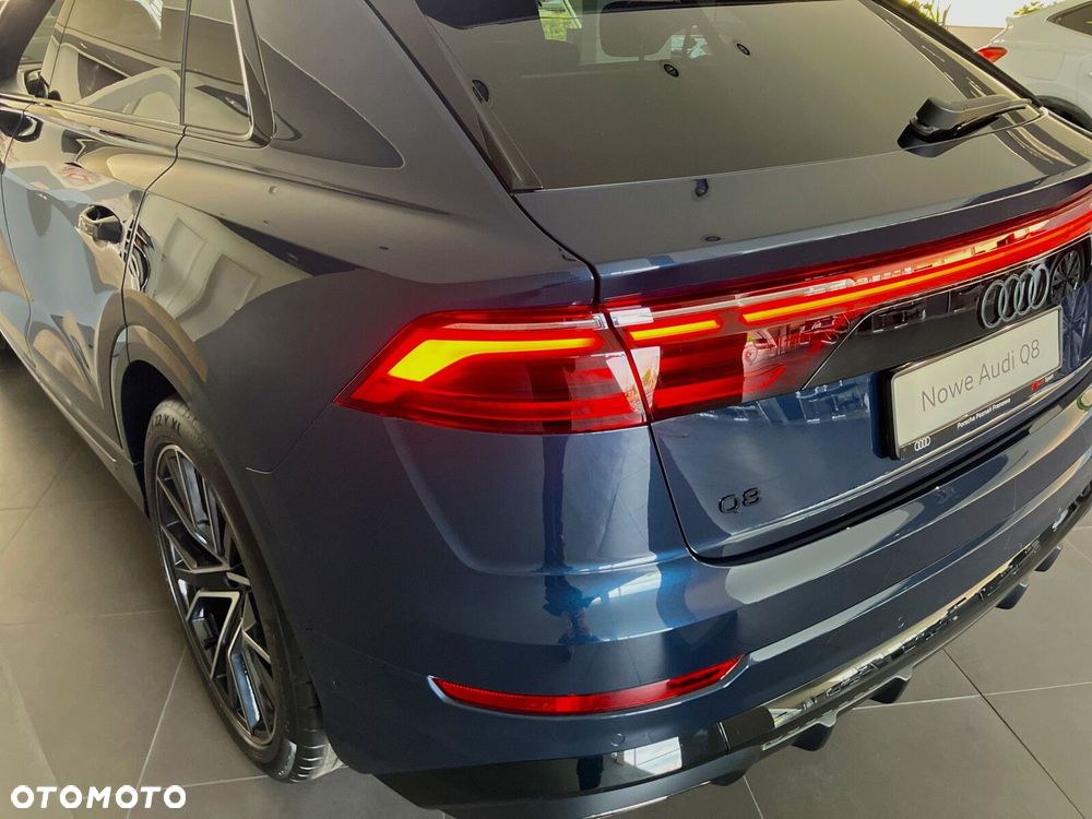 Audi Q8 - 8