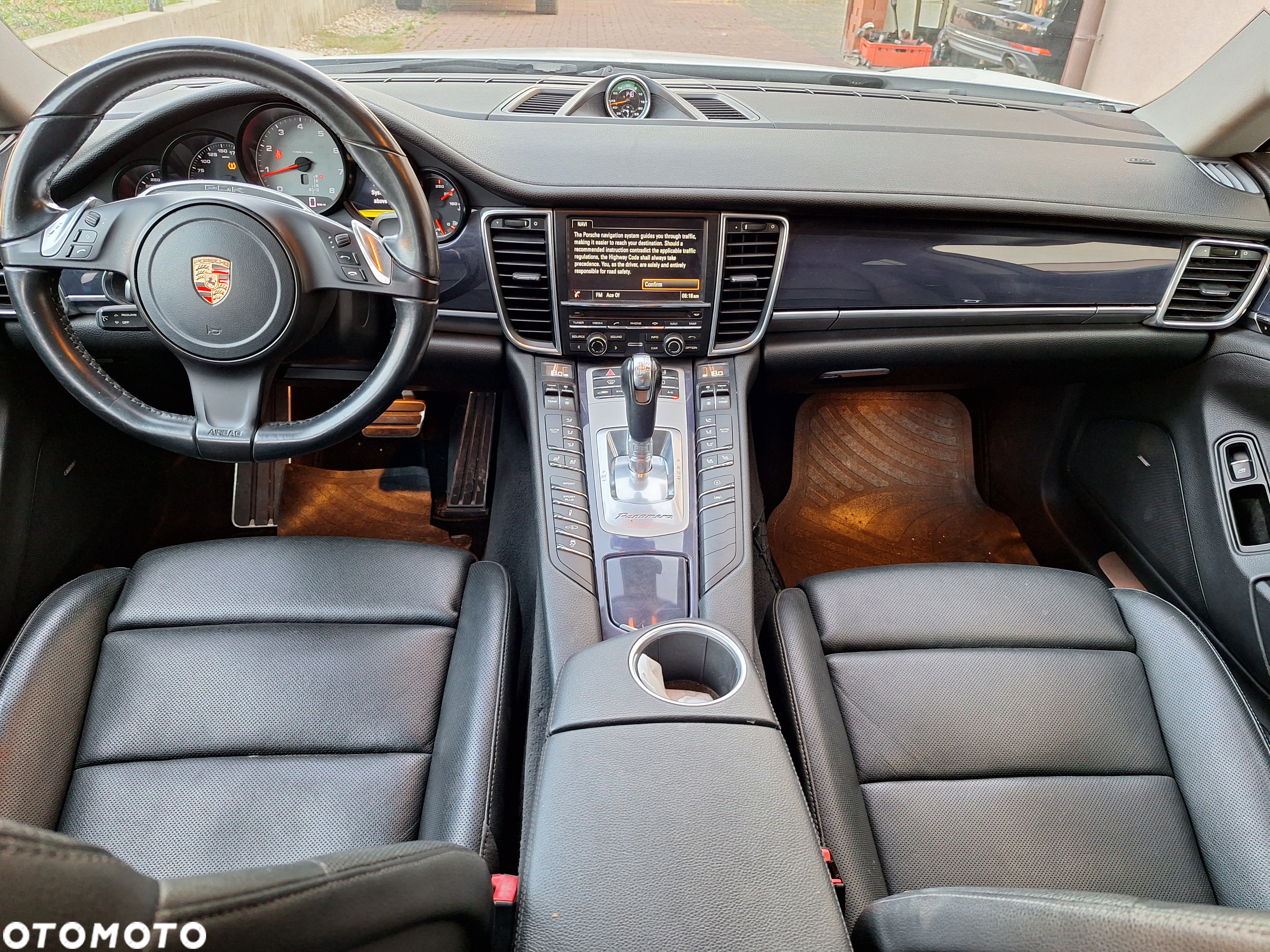 Porsche Panamera 4S - 13
