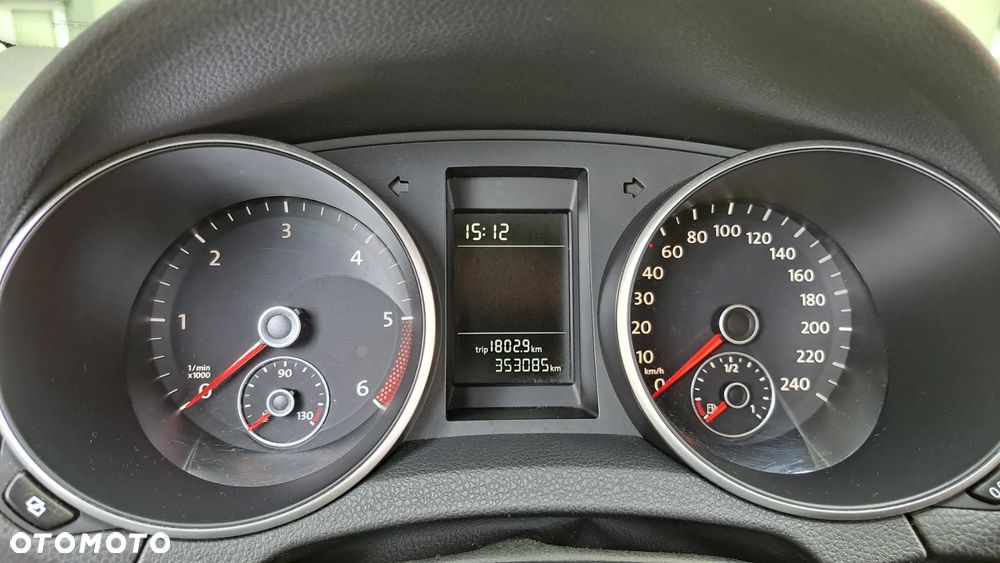 Volkswagen Golf VI 1.6 TDI Comfortline - 20