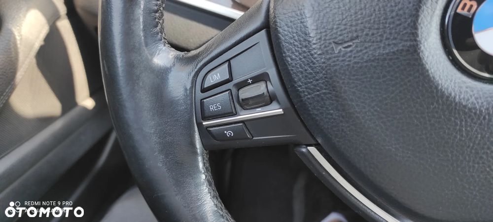 BMW Seria 5 520d Luxury Line - 22