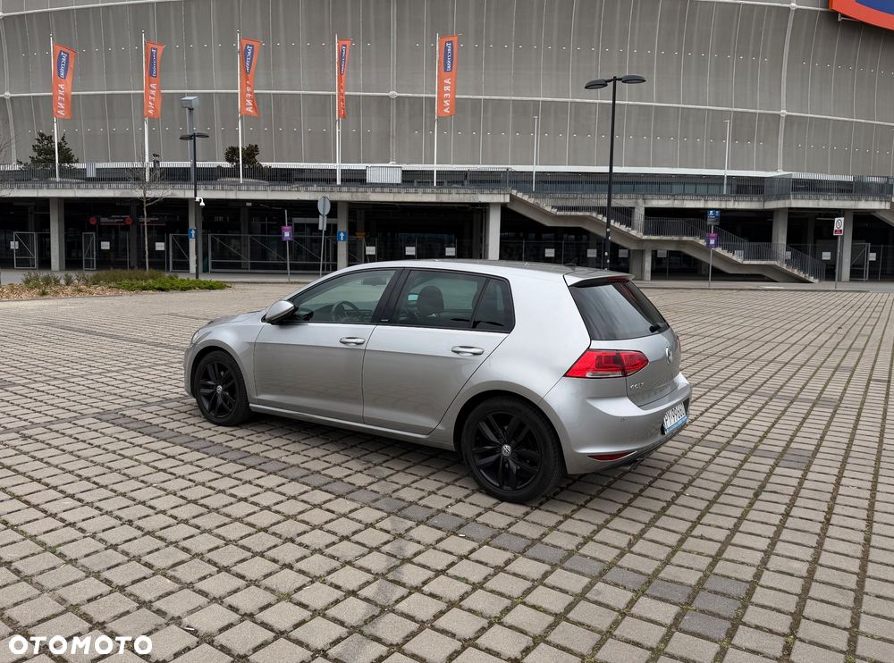 Volkswagen Golf 2.0 TDI BlueMotion Technology Allstar - 9