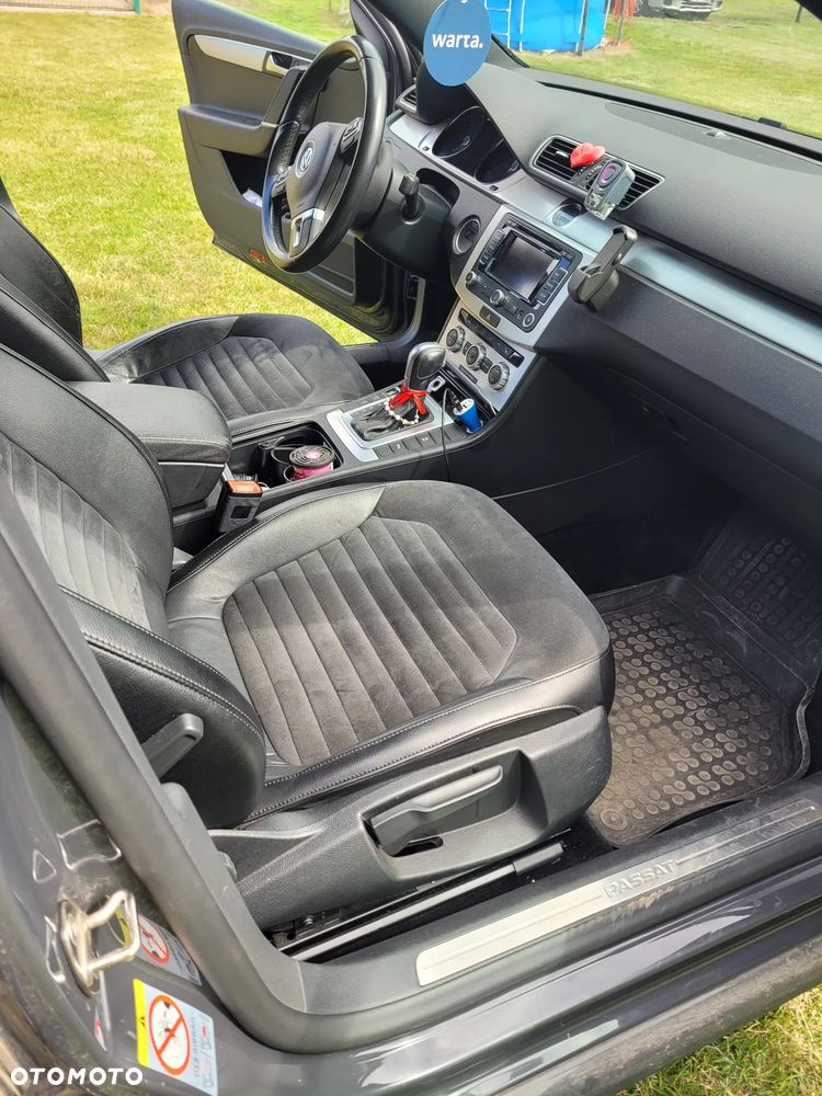 Volkswagen Passat 2.0 TDI Edition 40 DSG - 14