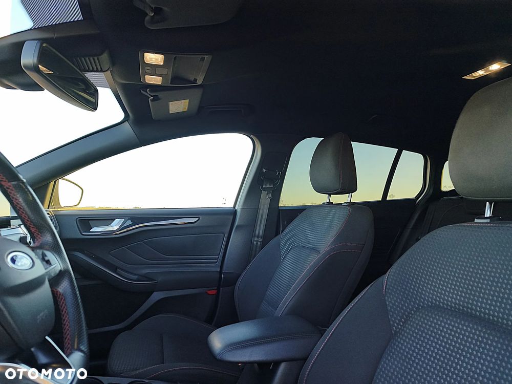Ford Focus - 29