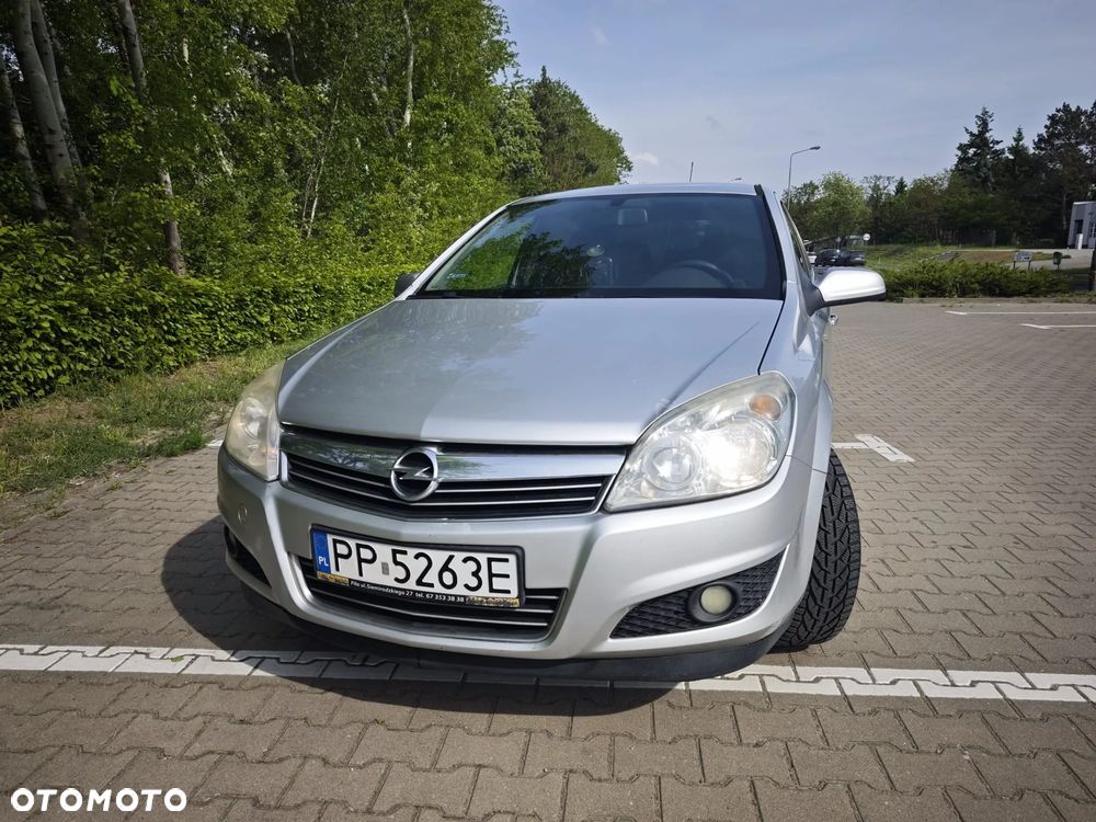 Opel Astra 1.6 Enjoy - 1
