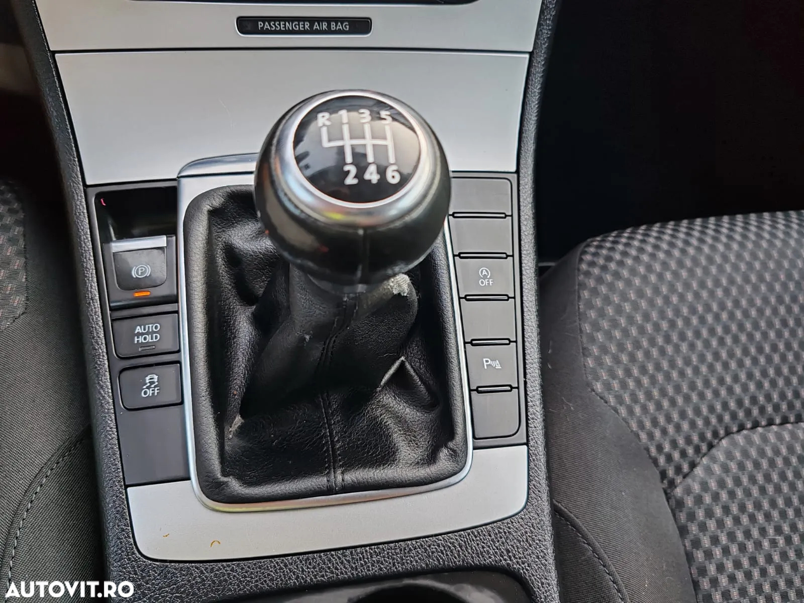 Volkswagen Passat - 14