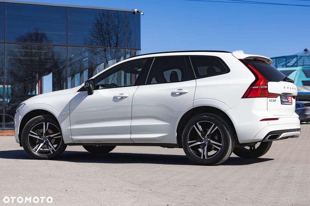 Volvo XC 60 D4 AWD Geartronic RDesign - 12