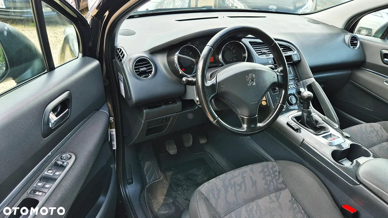 Peugeot 3008 1.6 Premium - 30