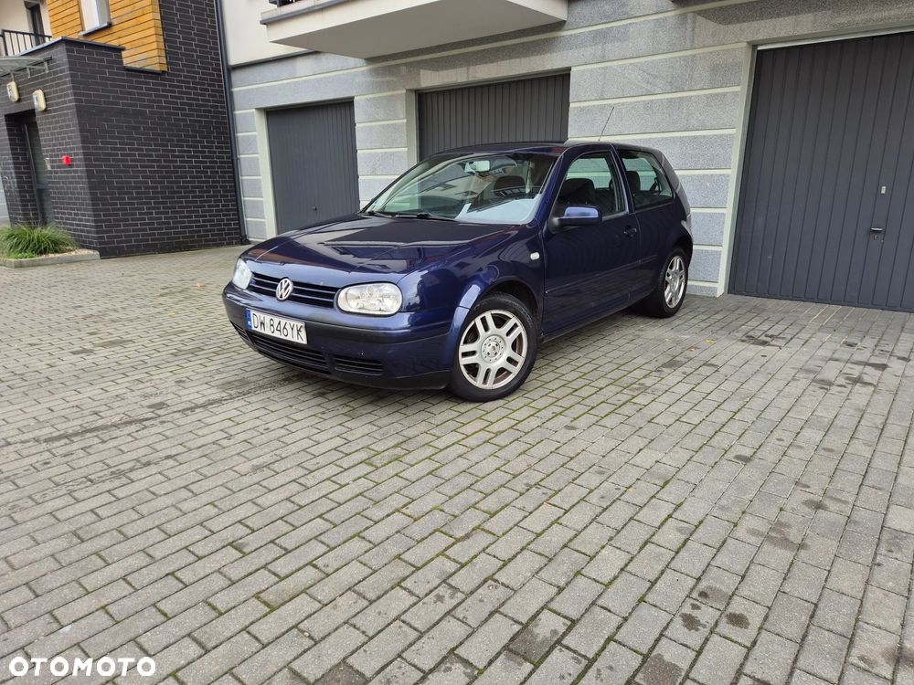 Volkswagen Golf IV 1.6 Basis - 1