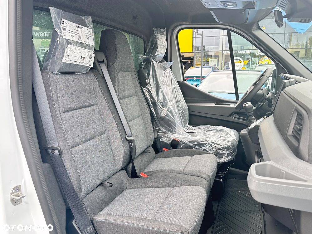 Renault Master 2.0 dCi 170 KM E-VI kontener 8 EP MRauto - 17
