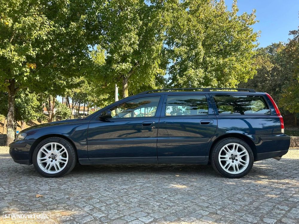 Volvo V70 2.0 T Nivel 3 - 2