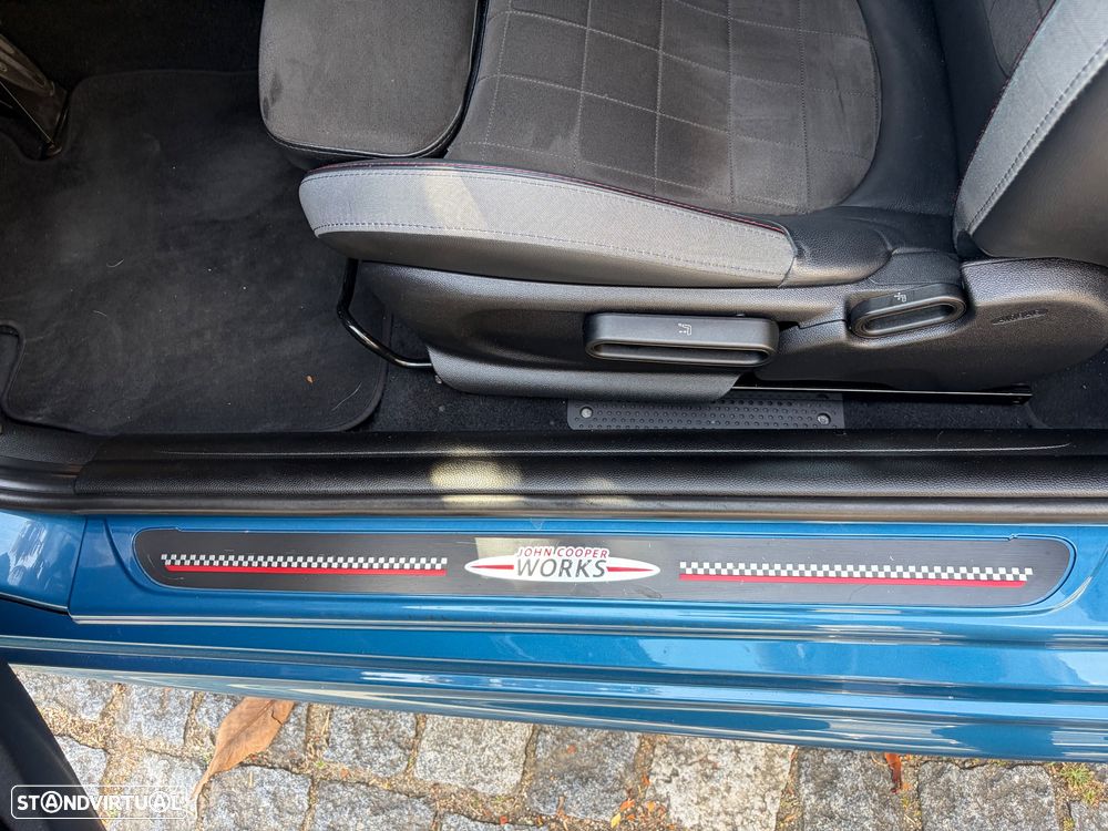 MINI 3 Portas John Cooper Works Aut. - 14