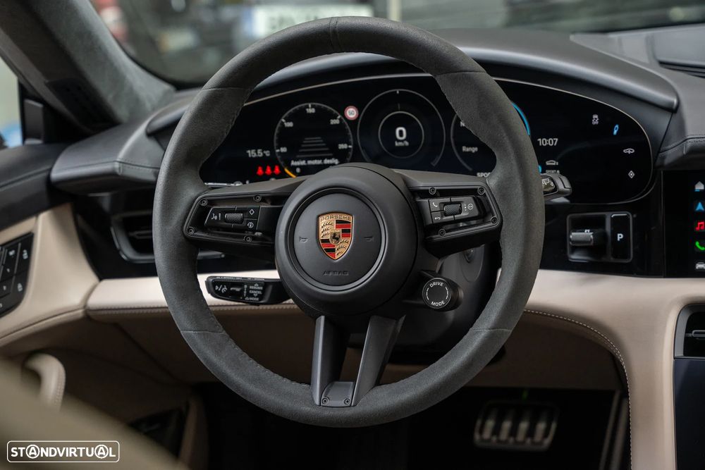 Porsche Taycan Sport Turismo GTS - 26