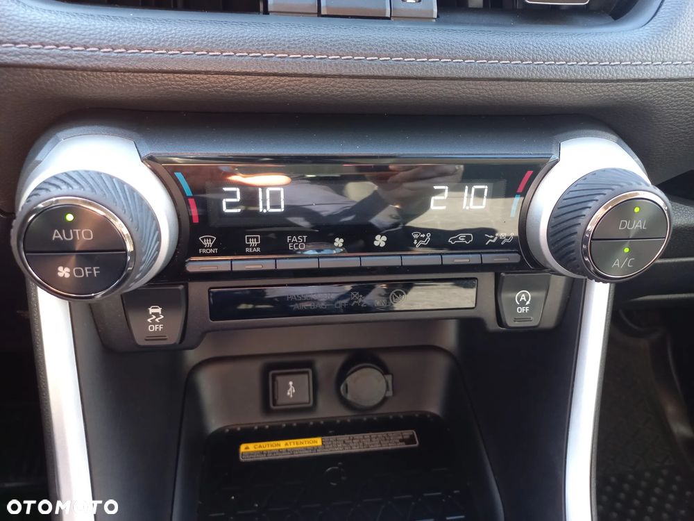 Toyota RAV4 2.0 Comfort 4x2 - 21