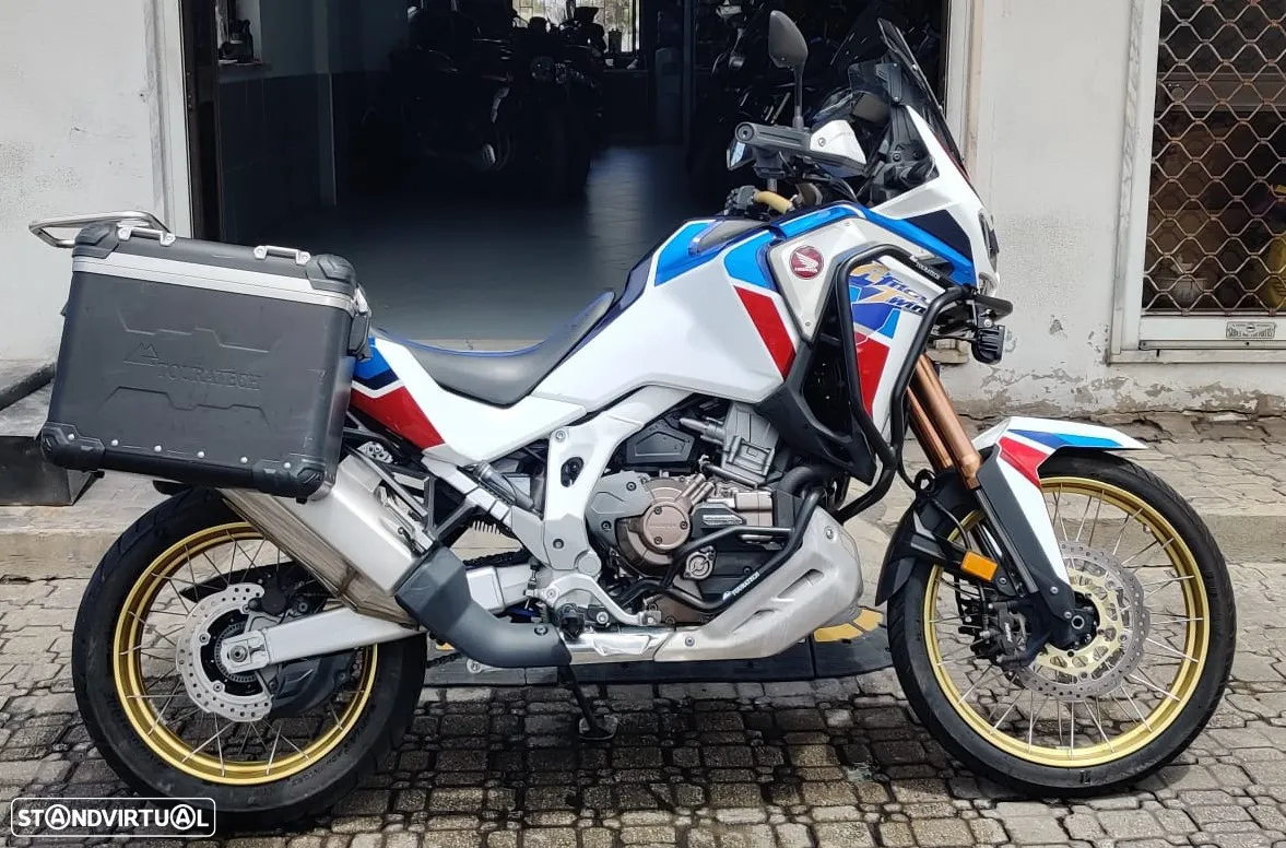 Honda Africa Twin 1100 DCT Adventure - 3