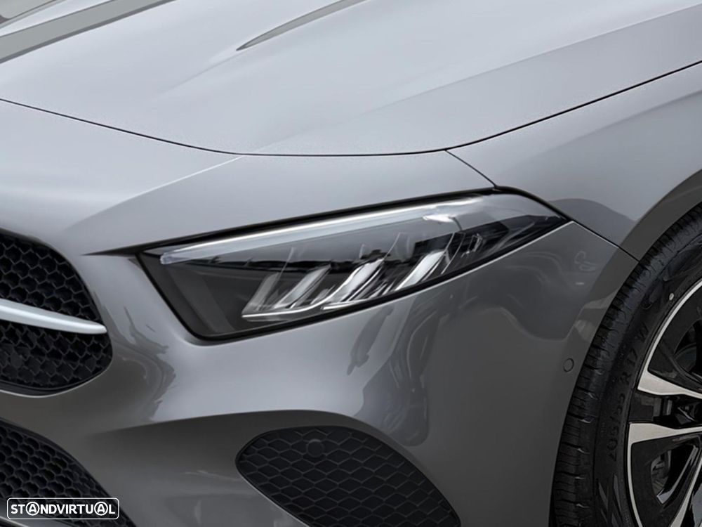 Mercedes-Benz A 180 d — photo 2