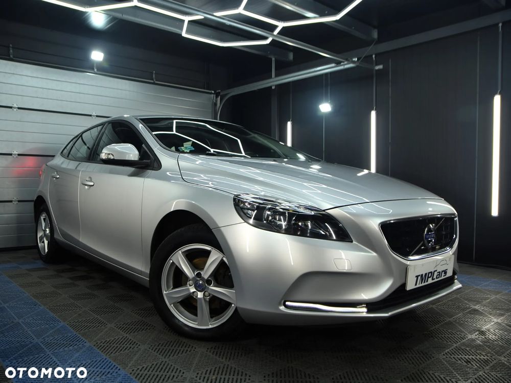 Volvo V40 - 2