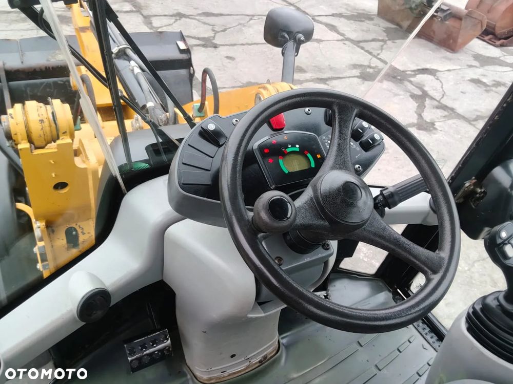 Caterpillar 907H - 6