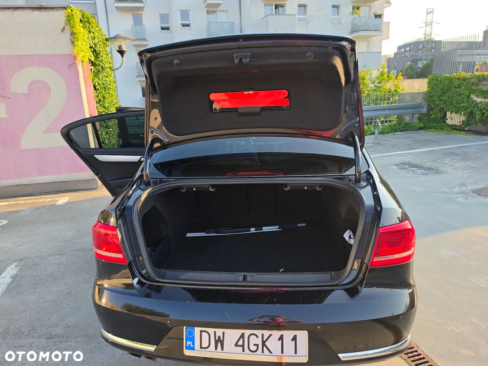 Volkswagen Passat 2.0 TDI Highline DSG - 10