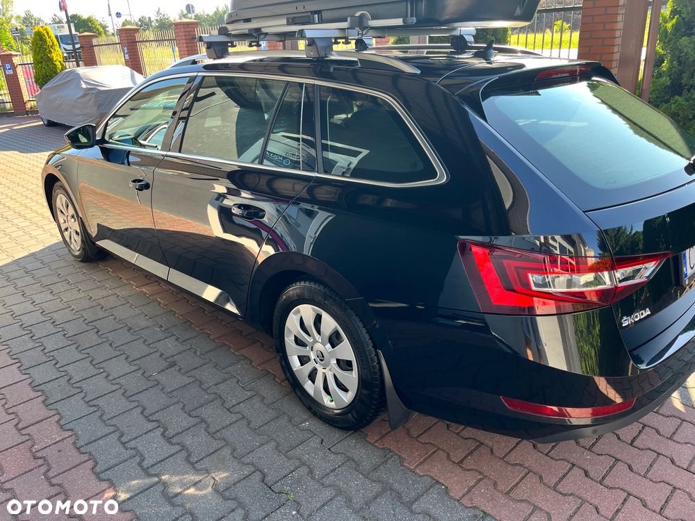 Skoda Superb 1.6 TDI Ambition - 11